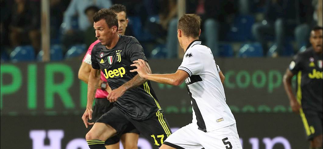Mario Mandzukic e Leo Stulac (getty) Mario Mandzukic e Leo Stulac (getty)