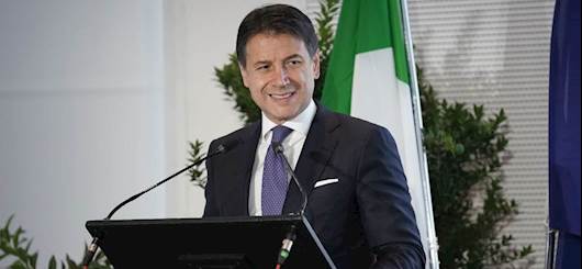 Emergenza Coronavirus, Conte firma il nuovo DPCM: ecco cosa cambia (Getty Images) Emergenza Coronavirus, Conte firma il nuovo DPCM: ecco cosa cambia (Getty Images)