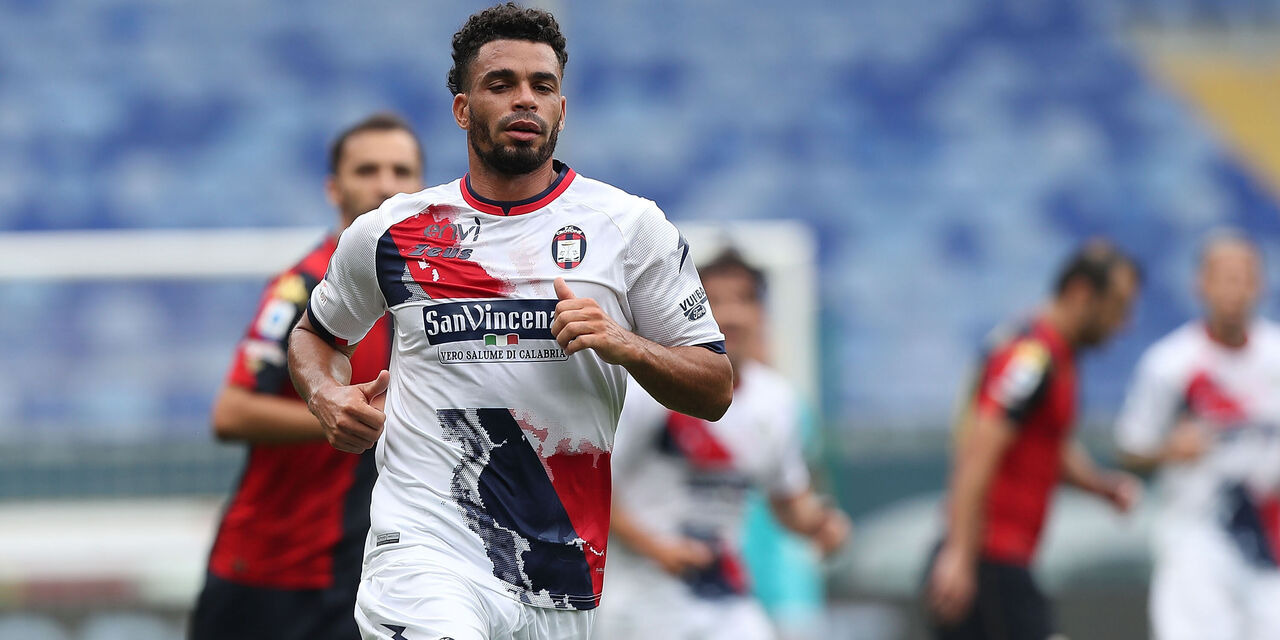 Riviere, nuova lesione muscolare! Il comunicato del Crotone (Getty Images) Riviere, nuova lesione muscolare! Il comunicato del Crotone (Getty Images)