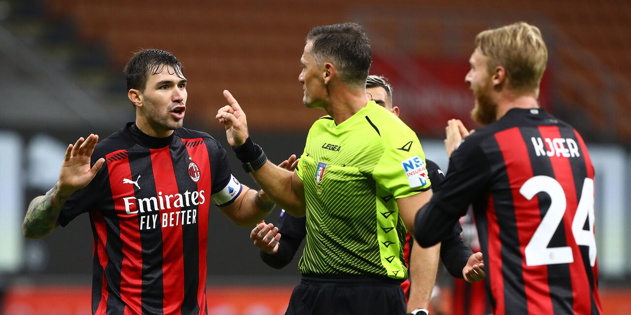 Milan-Roma, e non solo: arbitri e VAR in conflitto o in accordo? (Getty Images) Milan-Roma, e non solo: arbitri e VAR in conflitto o in accordo? (Getty Images)