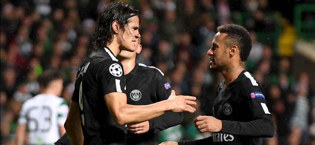 Cavani esulta con Neymar dopo un gol con la maglia del PSG (Getty Images) Cavani esulta con Neymar dopo un gol con la maglia del PSG (Getty Images)