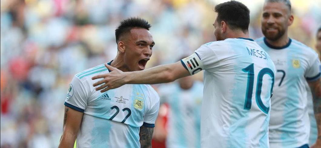 Lautaro Martinez con Messi (getty) Lautaro Martinez con Messi (getty)