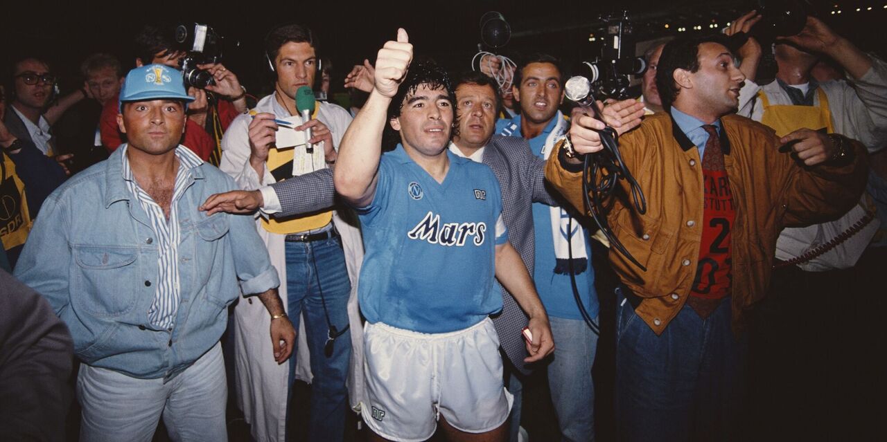 Moggi: "In molti insultavano Maradona e ora lo osannano, mi fanno pena" (Getty Images) Moggi: "In molti insultavano Maradona e ora lo osannano, mi fanno pena" (Getty Images)