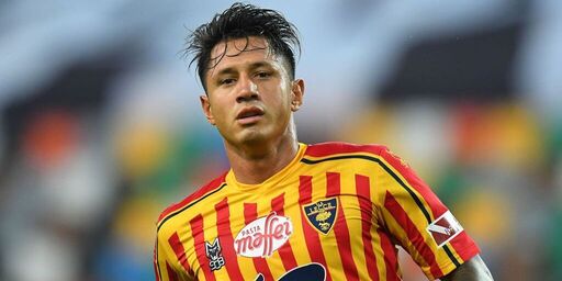Lapadula, che combini? Gaffe-tatuaggio per l\'attaccante del Benevento (Getty Images) Lapadula, che combini? Gaffe-tatuaggio per l\'attaccante del Benevento (Getty Images)