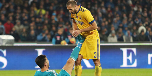 Buffon e Chiellini, foto di repertorio (Getty Images) Buffon e Chiellini, foto di repertorio (Getty Images)