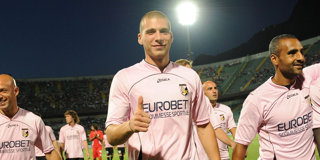Giulio Migliaccio, Pajtim Kasami, Fabio Liverani nel 2012 (Getty Images) Giulio Migliaccio, Pajtim Kasami, Fabio Liverani nel 2012 (Getty Images)