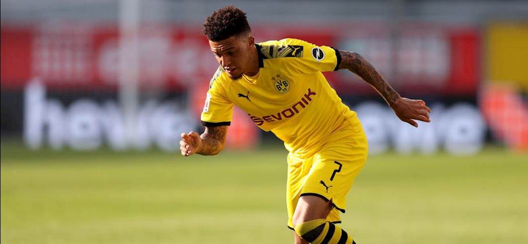 Bundesliga, Sancho e Akanji multati per un taglio di capelli: ecco perché (Getty Images) Bundesliga, Sancho e Akanji multati per un taglio di capelli: ecco perché (Getty Images)
