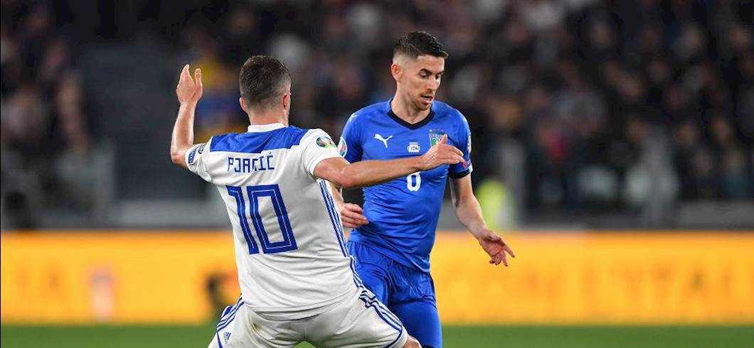 Pjanic e Jorginho (getty) Pjanic e Jorginho (getty)