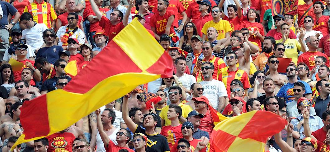Tifosi Lecce (getty) Tifosi Lecce (getty)