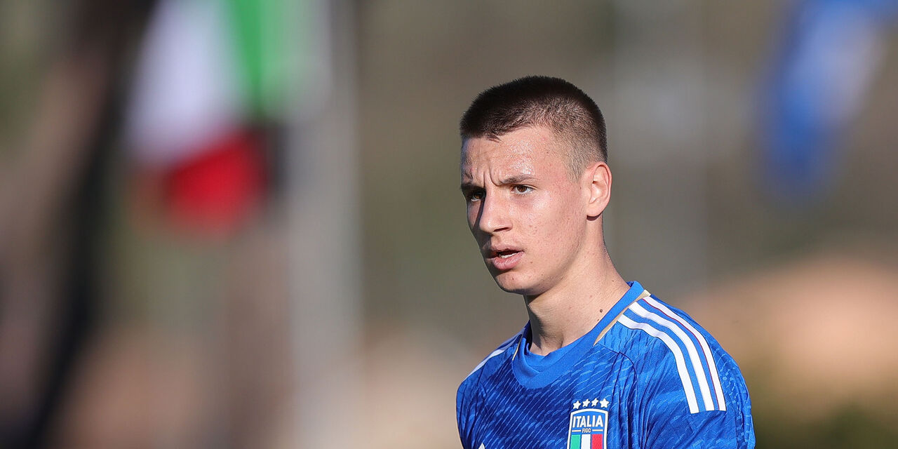 https://content.fantacalcio.it/web/img/large/CAMARDA-5b68cddc-0d22-4132-b71e-54a32ed38e0a.jpg