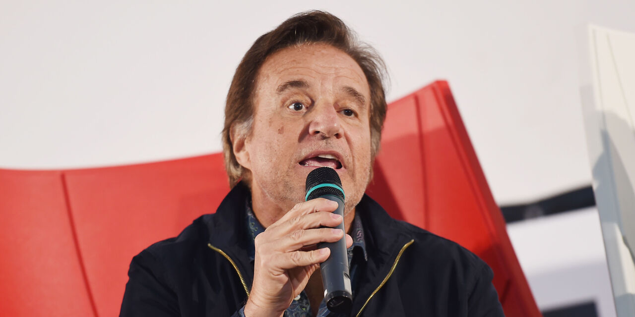 Christian De Sica fa a pezzi gli inglesi: "Gli eChristian De Sica fa a pezzi gli inglesi: "Gli europei è giusto che li vincano gli europei" (Getty Images)uropei è giusto che li vincano gli europei" (Getty Images) Christian De Sica fa a pezzi gli inglesi: "Gli eChristian De Sica fa a pezzi gli inglesi: "Gli europei è giusto che li vincano gli europei" (Getty Images)uropei è giusto che li vincano gli europei" (Getty Images)