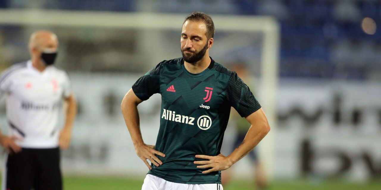 Higuain: "Sarri mi ha insegnato tanto. Napoli? Sono rimasto grazie a lui" (Getty Images) Higuain: "Sarri mi ha insegnato tanto. Napoli? Sono rimasto grazie a lui" (Getty Images)