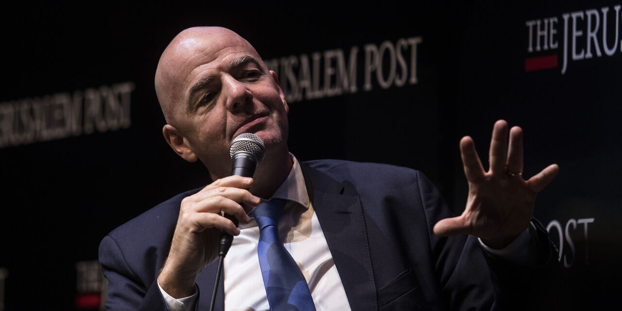FIFA, Infantino rilancia: "Mondiali ogni due anni per un calcio globale" (Getty Images) FIFA, Infantino rilancia: "Mondiali ogni due anni per un calcio globale" (Getty Images)