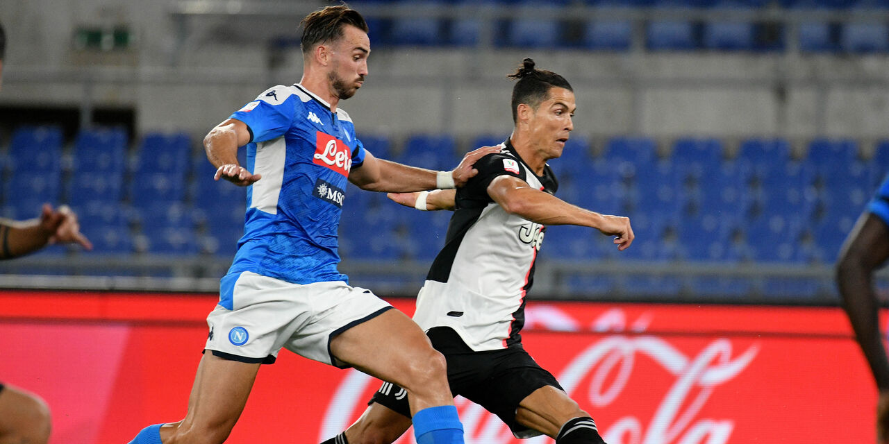 Napoli: oltre ai casi Covid, anche Ruiz fuori dai convocati. La lista (Getty Images) Napoli: oltre ai casi Covid, anche Ruiz fuori dai convocati. La lista (Getty Images)