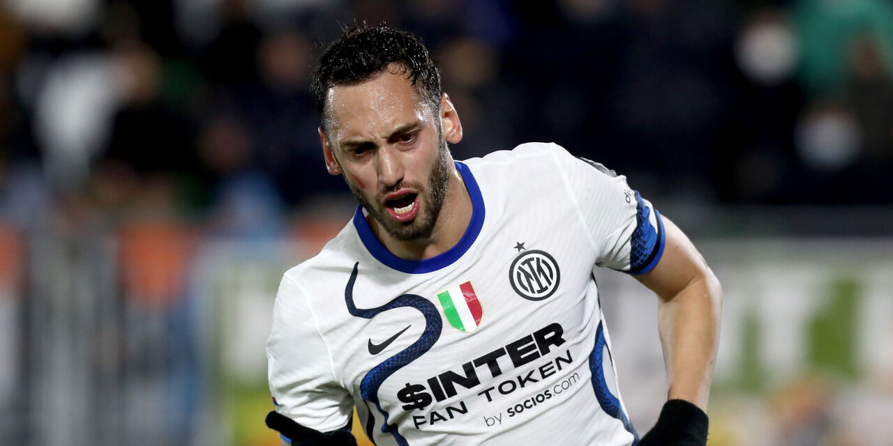 Inter, Calhanoglu: "Felice dopo il gol al Milan. Eriksen? Difficile sostituirlo" (Getty Images) Inter, Calhanoglu: "Felice dopo il gol al Milan. Eriksen? Difficile sostituirlo" (Getty Images)
