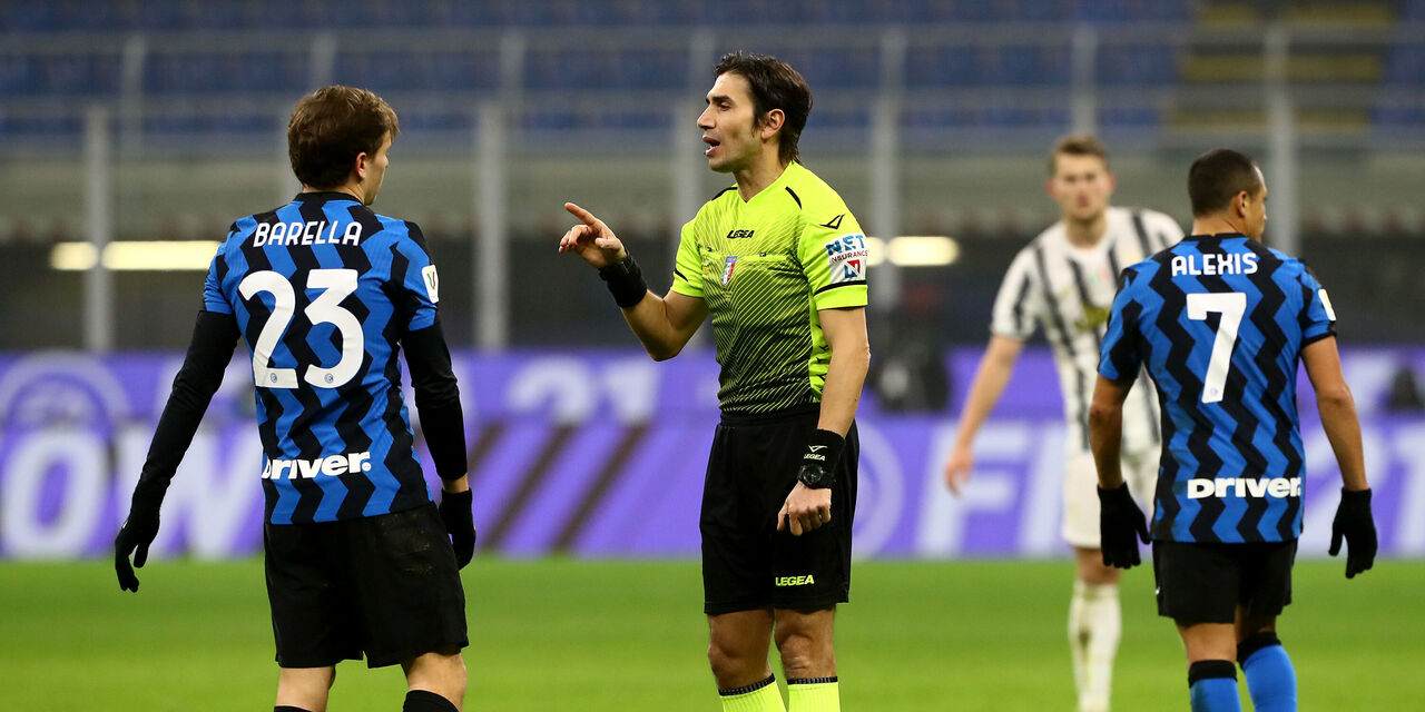 Calvarese accende Inter-Juve: "Cuadrado calciatore difficilissimo" (Getty Images) Calvarese accende Inter-Juve: "Cuadrado calciatore difficilissimo" (Getty Images)