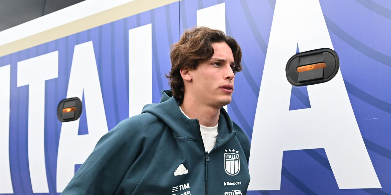 https://content.fantacalcio.it/web/img/large/carnesecchi-0bc637c9-6f56-43a8-a436-93ae691fa9af.jpg