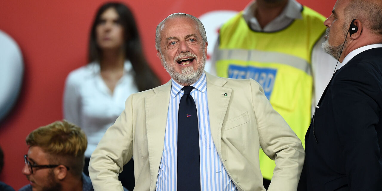 De Laurentiis sta con Dazn: "Ritardi per colpa di Berlusconi. Sky? Basta satellite" (Getty Images) De Laurentiis sta con Dazn: "Ritardi per colpa di Berlusconi. Sky? Basta satellite" (Getty Images)