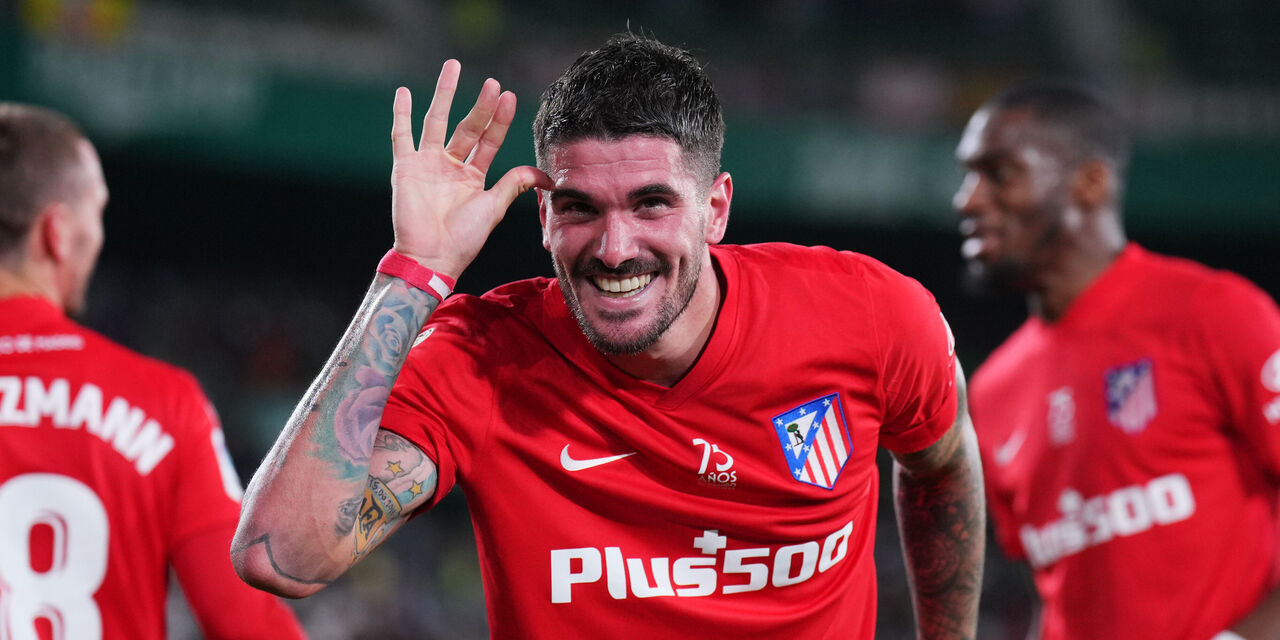 Calciomercato Roma, rivoluzione a centrocampo. Il sogno è De Paul (Getty Images) Calciomercato Roma, rivoluzione a centrocampo. Il sogno è De Paul (Getty Images)
