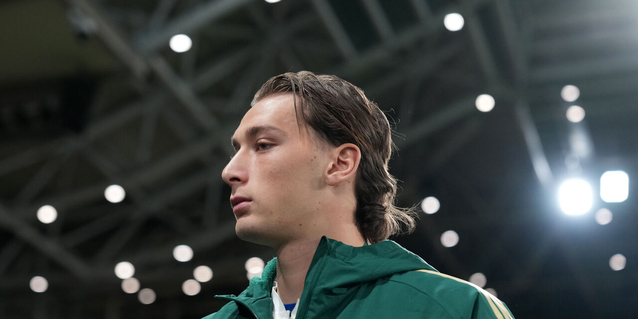 https://content.fantacalcio.it/web/img/large/esposito-8b6c2e0a-bf65-49fc-856c-b7bd272d8128.jpg