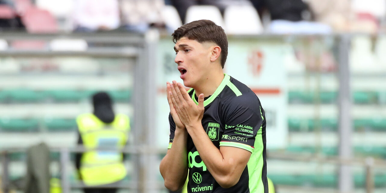 https://content.fantacalcio.it/web/img/large/favasuli-f87b33dd-aeb1-4531-8766-f49df78d2ce0.jpg
