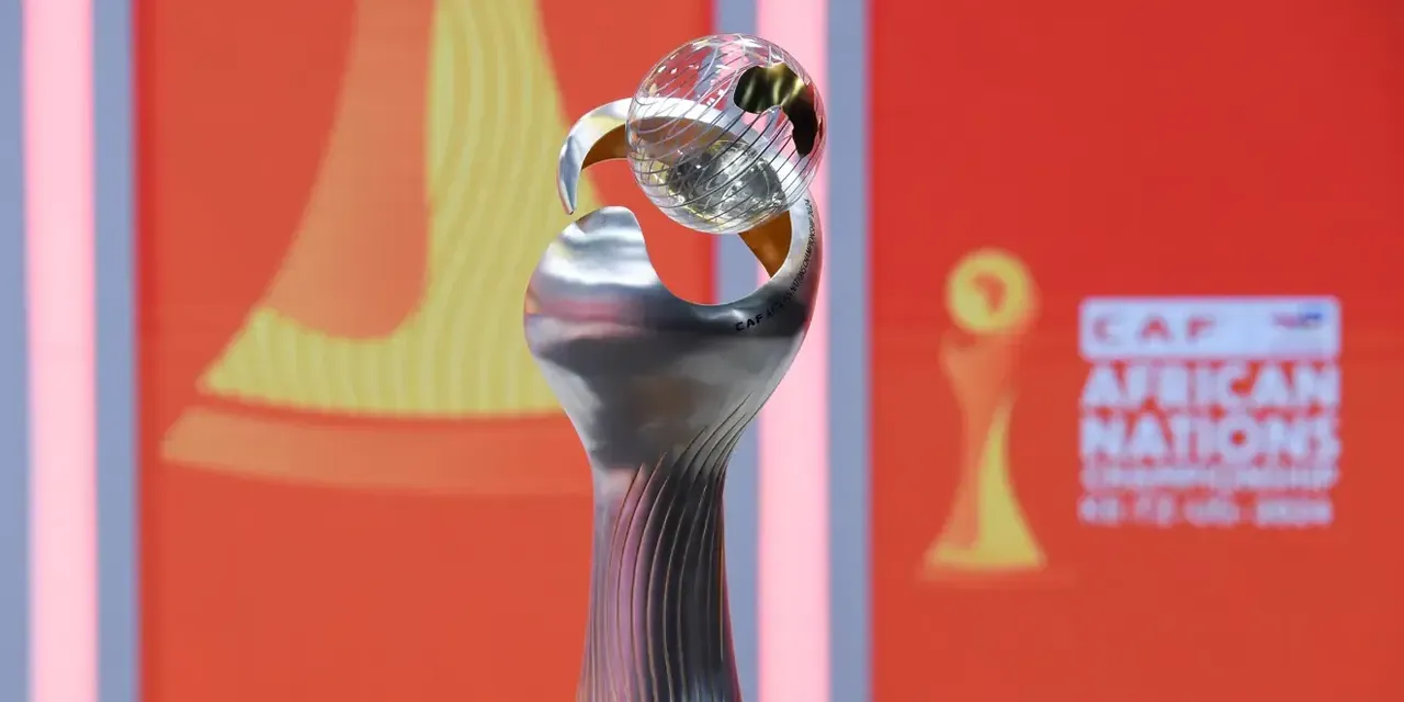 https://content.fantacalcio.it/web/img/large/foto-caf-coppa-d'africa-trofeo-62d8ca55-feb5-40ff-935d-7f4cf50b3ea1.jpg