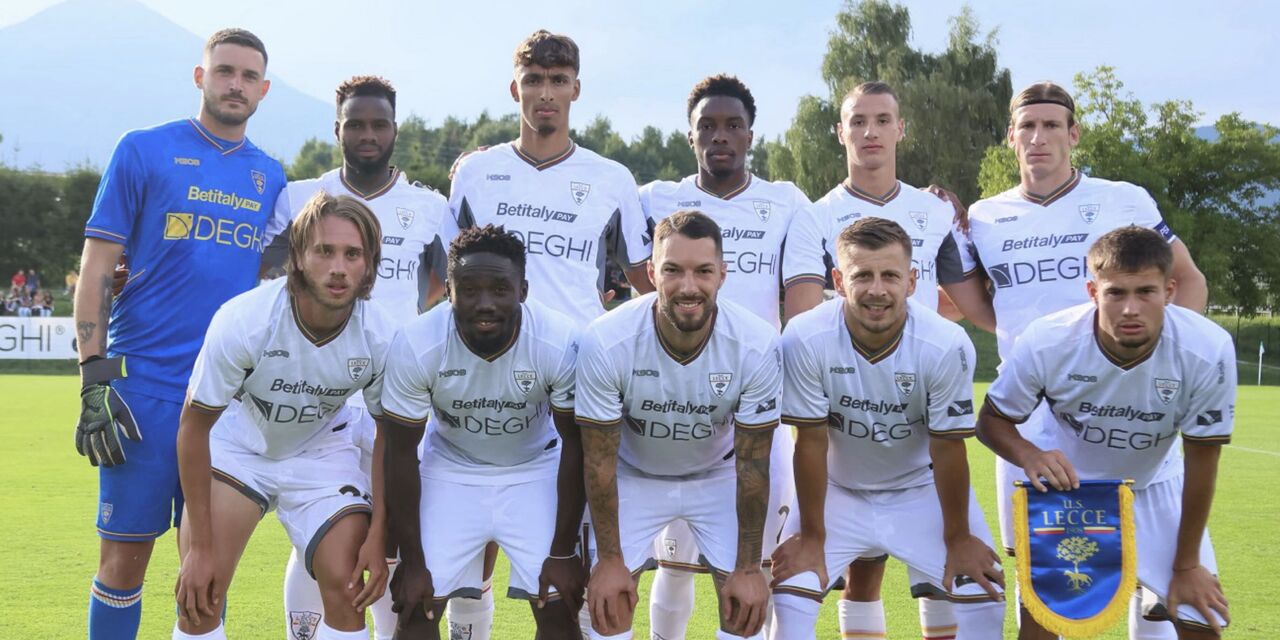 https://content.fantacalcio.it/web/img/large/foto-lecce-squadra-lecce-53cdb677-9b3e-42f0-beff-965ec1f93fdd.jpg