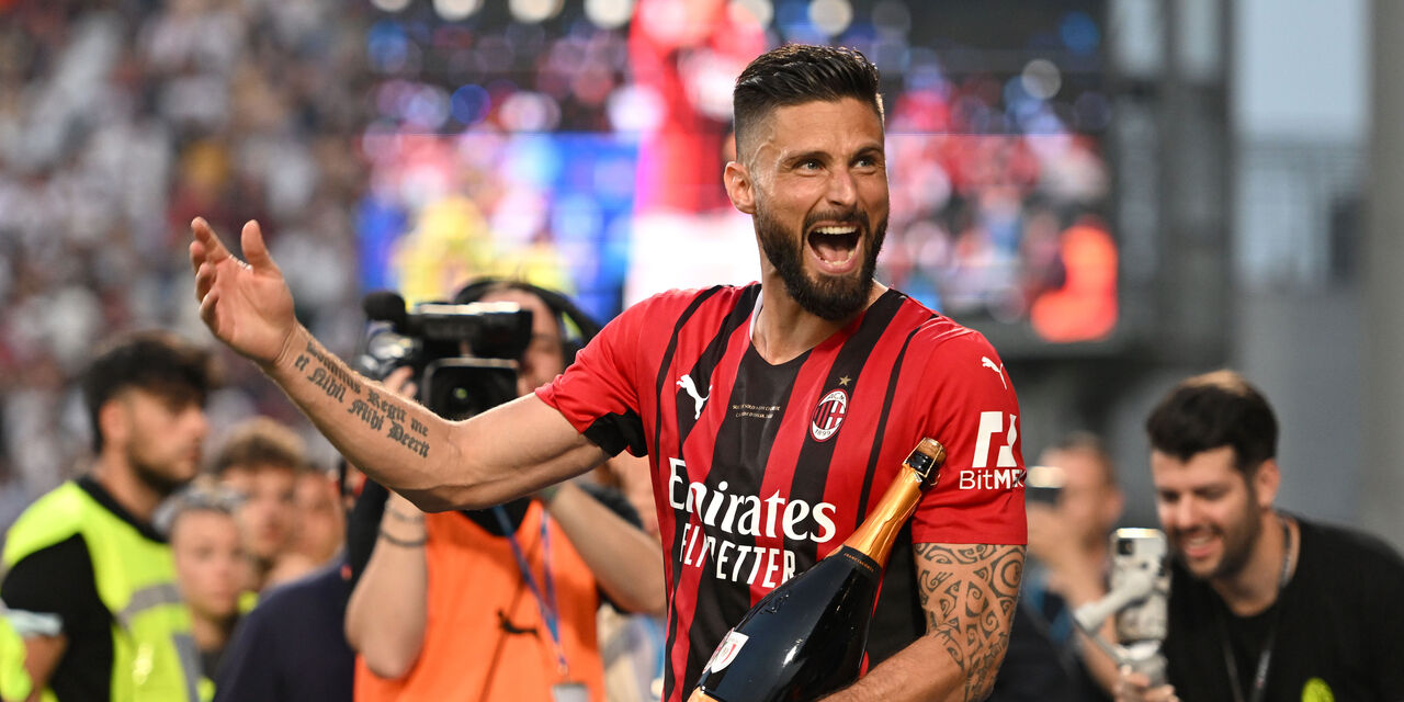 Milan, Giroud senza filtri: "Siamo nella storia! Ora voglio il Mondiale" (Getty Images) Milan, Giroud senza filtri: "Siamo nella storia! Ora voglio il Mondiale" (Getty Images)