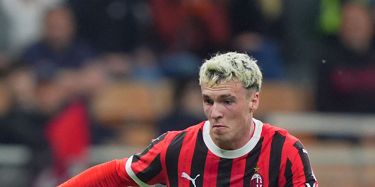 https://content.fantacalcio.it/web/img/large/jimenez-838a584e-4a50-436d-8230-3761bc597153.jpg
