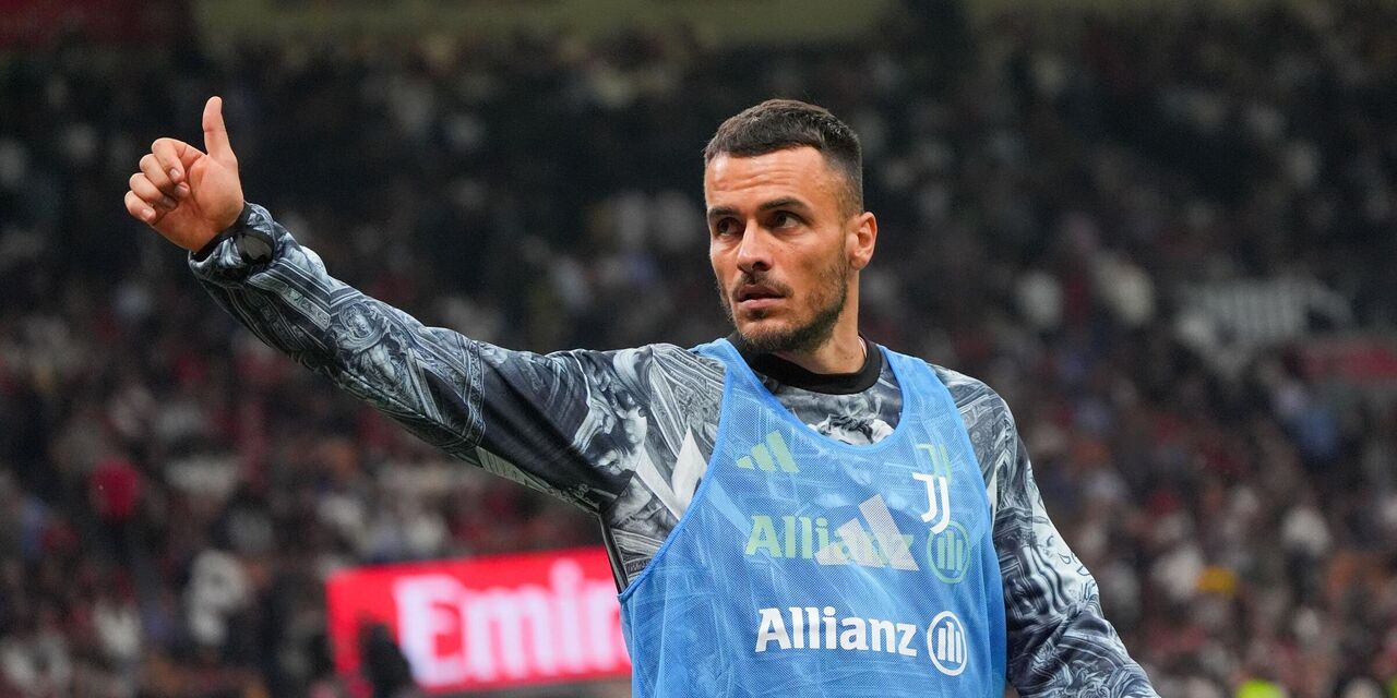 https://content.fantacalcio.it/web/img/large/kostic-8c8aeacd-f069-4396-b43f-4e1fa92f1d92.jpg