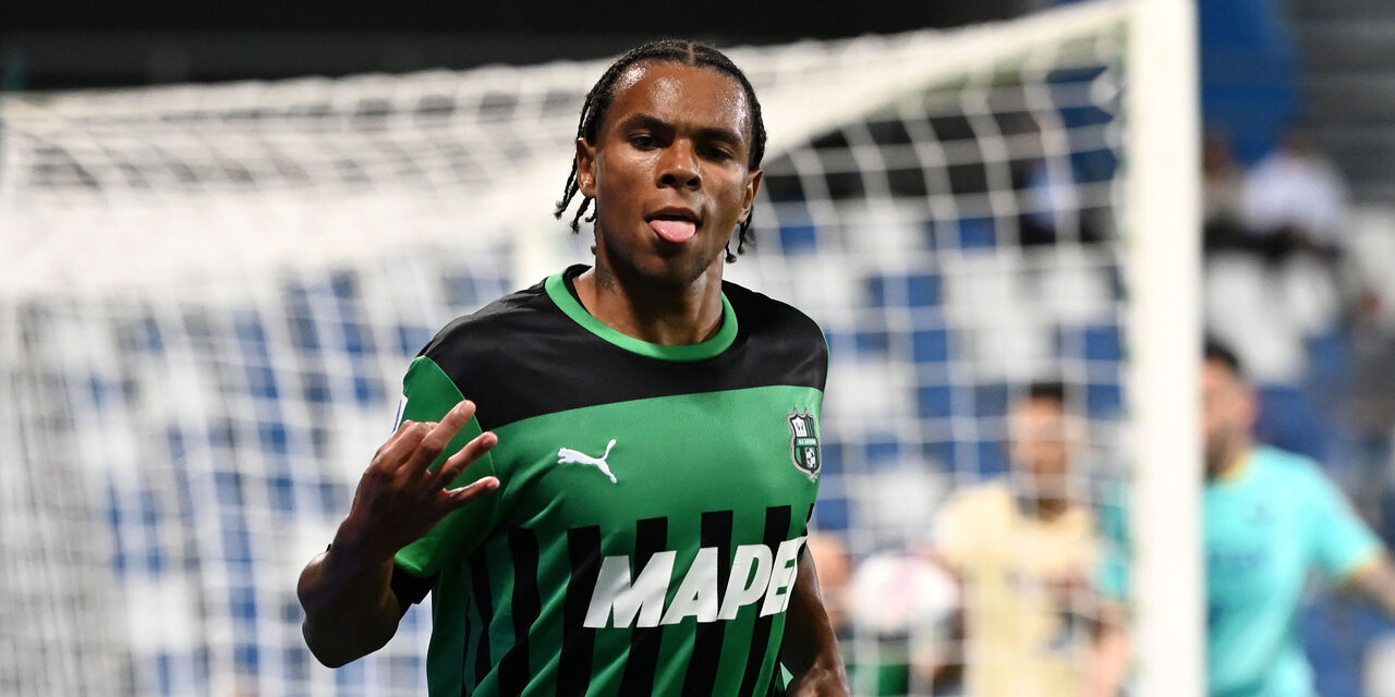 https://content.fantacalcio.it/web/img/large/lauriente-3e70c4bf-f27c-44cc-bcb7-fe85170aefb9.jpg