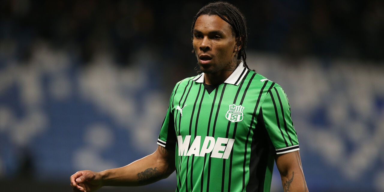 https://content.fantacalcio.it/web/img/large/lauriente-9ecdeccb-7a5b-4772-a759-a8e11393df6c.jpg