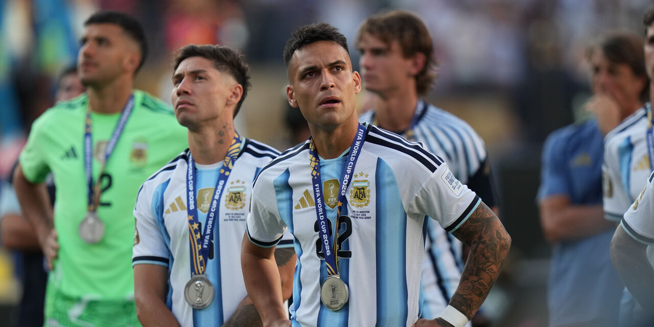 https://content.fantacalcio.it/web/img/large/lautaro-martinez-33c5182f-633b-4e20-80aa-cba0149d5b22.jpg