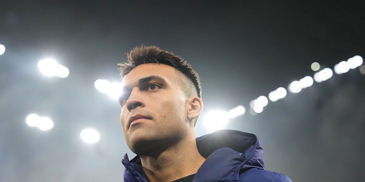https://content.fantacalcio.it/web/img/large/lautaro-martinez-ef131e5c-218f-4c73-97af-818071454ffb.jpg