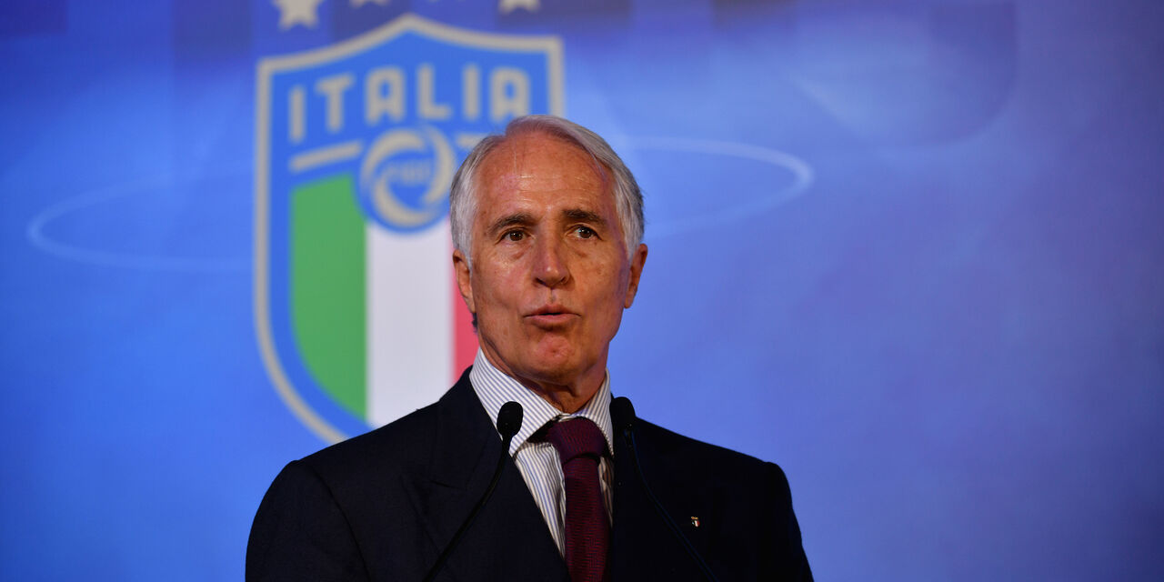 Germania-Italia, Malagò: "Siamo tornati in terra, quando sperimenti può succedere" (Getty Images) Germania-Italia, Malagò: "Siamo tornati in terra, quando sperimenti può succedere" (Getty Images)