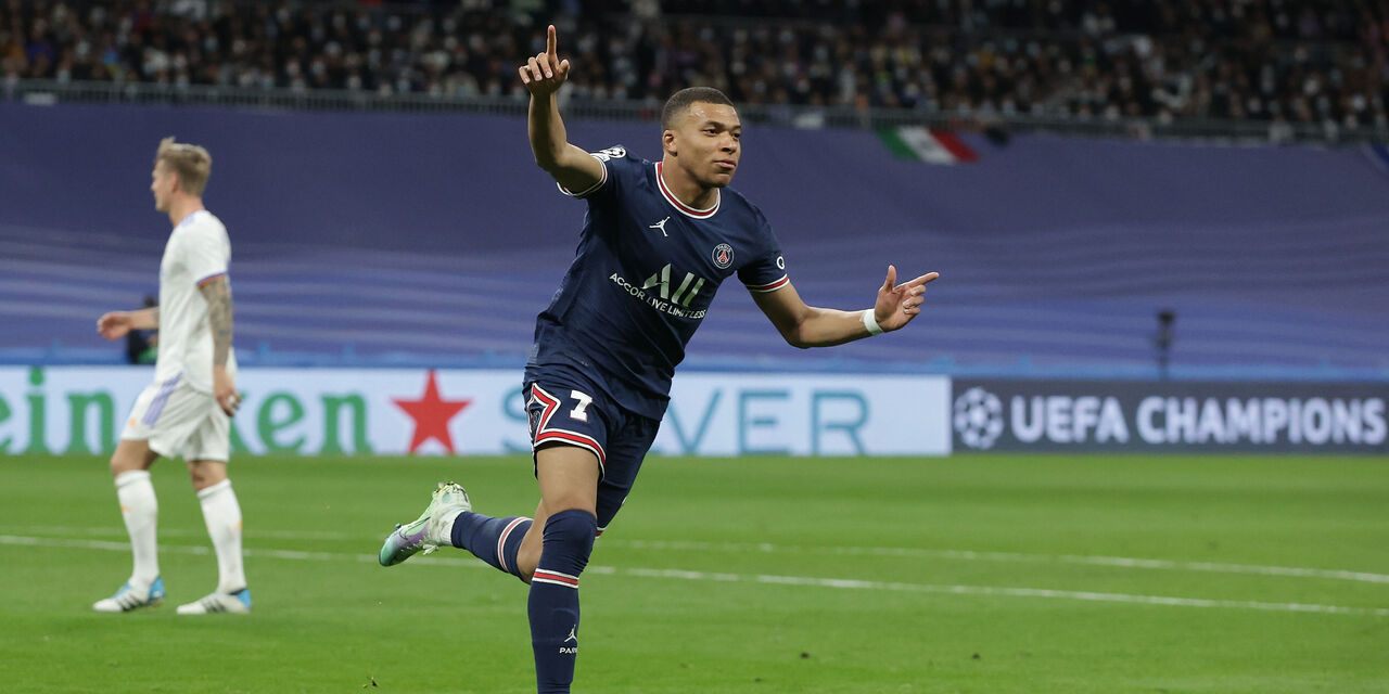 Liga, guerra aperta al PSG: "Cancellare il rinnovo di Mbappè" (Getty Images) Liga, guerra aperta al PSG: "Cancellare il rinnovo di Mbappè" (Getty Images)