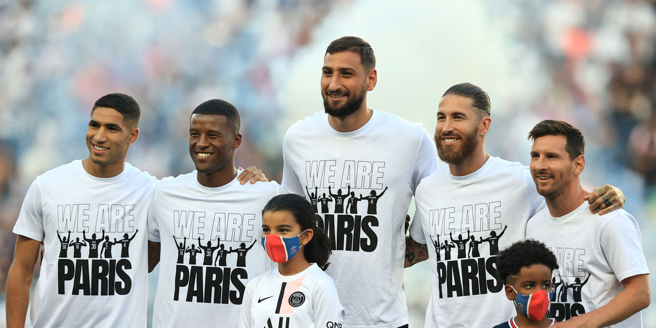 Euroleghe, mercato deludente per il PSG? In prima linea c\'è Wijnaldum (Getty Images) Euroleghe, mercato deludente per il PSG? In prima linea c\'è Wijnaldum (Getty Images)