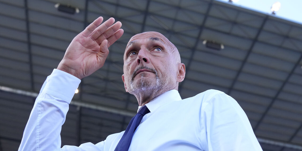 https://content.fantacalcio.it/web/img/large/spalletti-4f86819e-cb42-4ba9-a635-ef8406bb579b.jpg