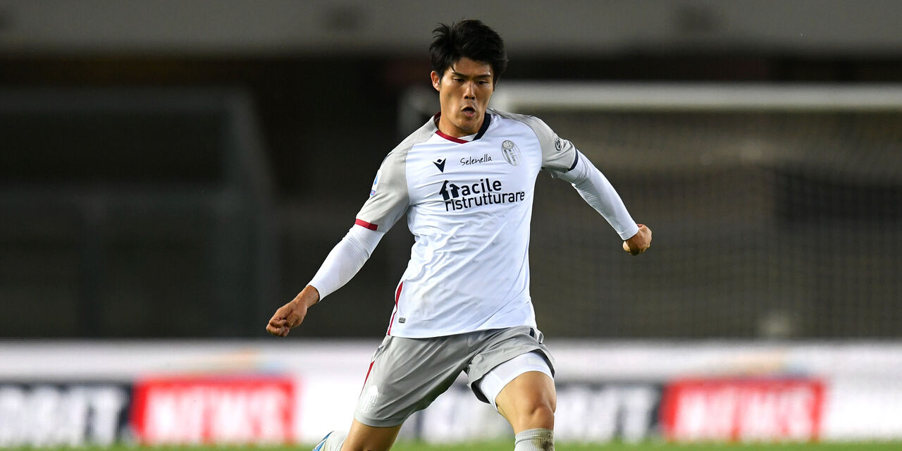 Calciomercato Bologna, è fatta per Tomiyasu all\'Arsenal (Getty Images) Calciomercato Bologna, è fatta per Tomiyasu all\'Arsenal (Getty Images)