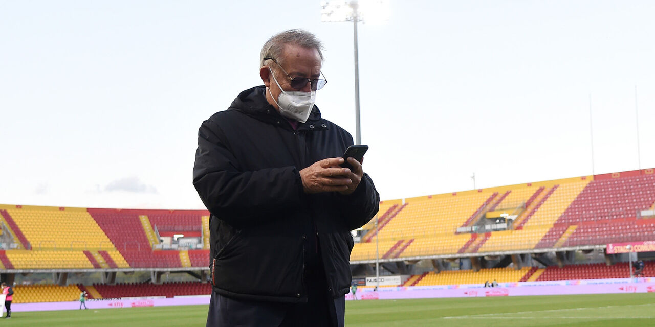 Benevento, Vigorito: "Mazzoleni fa solo ca**ate, chiamato per uccidere il sud" (Getty Images) Benevento, Vigorito: "Mazzoleni fa solo ca**ate, chiamato per uccidere il sud" (Getty Images)