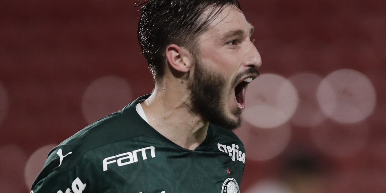 Calciomercato Roma: tutto fatto per Vina, le ultime (Getty Images) Calciomercato Roma: tutto fatto per Vina, le ultime (Getty Images)