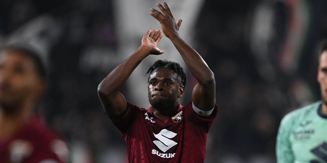 https://content.fantacalcio.it/web/img/large/zapata-a0ea1f20-54c3-49d8-aa7c-247041bfead7.jpg