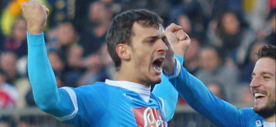Copertina: Il Napoli dice "no" ai 20 mln dello Stoke City per Gabbiadini. Preso Hristov, vive le piste Soriano e Witsel