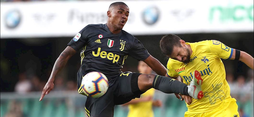 Copertina: Juventus: Dybala e Douglas Costa si candidano per Parma. OK Pjanic, torna De Sciglio