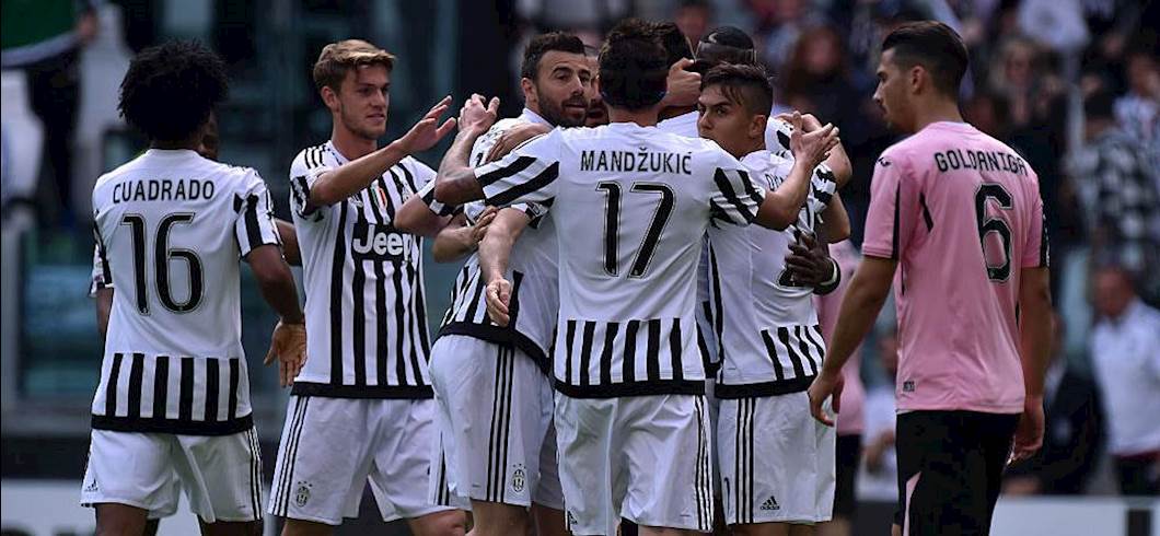 Copertina: Juve a valanga, poker che vale (più di) mezzo scudetto. Notte fonda per il Palermo