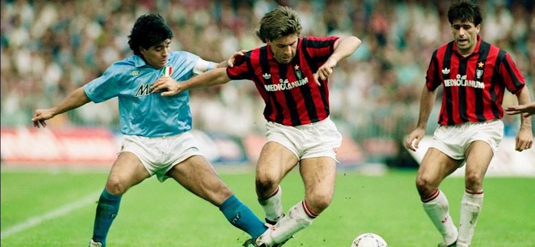 Copertina: Da una vecchia finale a Maradona e Ancelotti. Milan-Napoli in Coppa Italia è un mix di ricordi e prestigio