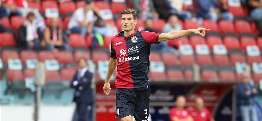 Copertina: Cagliari, personalizzato per Andreolli, a parte Rafael e Crosta. Contro la Samp Pisacane dal 1'?