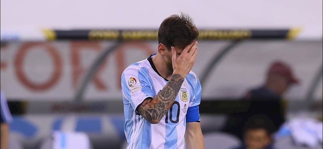 Copertina: Tegola Messi, Barcellona in ansia: "Sento male al pube, situazione difficile da controllare"