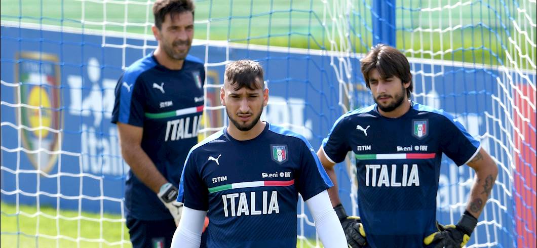 Copertina: Chi sarà l'erede di Buffon in nazionale? I 4 candidati per l'Italia