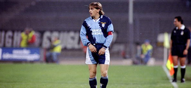 Copertina: Beppe Signori: "Mi rivedo un po' in Rossi. Lazio? Tornerei, un giorno"